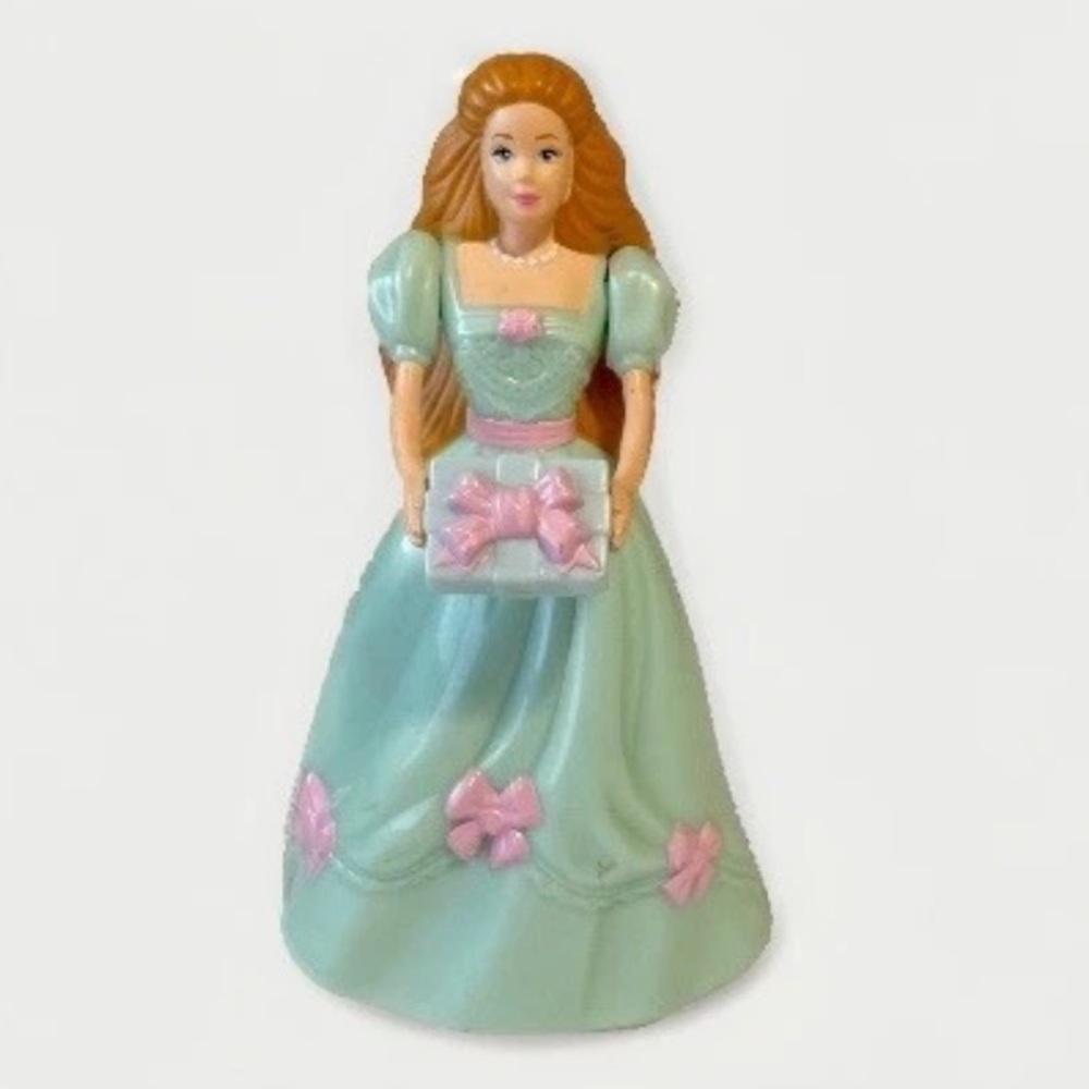 2000 Barbie McDonald’s Happy Meal Toy Birthday Party Barbie  vintage toys mattel